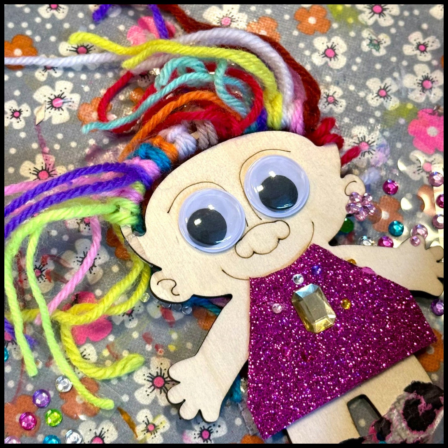 Atelier créatif pour les enfants pendant lequel ils vont pratiquer une activité manuelle encadrée par nos animatrices.
A Paris 9ème dans notre atelier ou dans votre entreprise ou à domicile dans le cadre d'un anniversaire ou d'un événement privé.